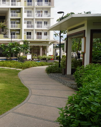 High-Level QC Units · Condo Lease Available · Rent Direct